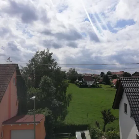 GästeZimmer im DG Dachschräge mit kleinem Bad WLAN, TV und Parkplatz Lachen Exterior foto